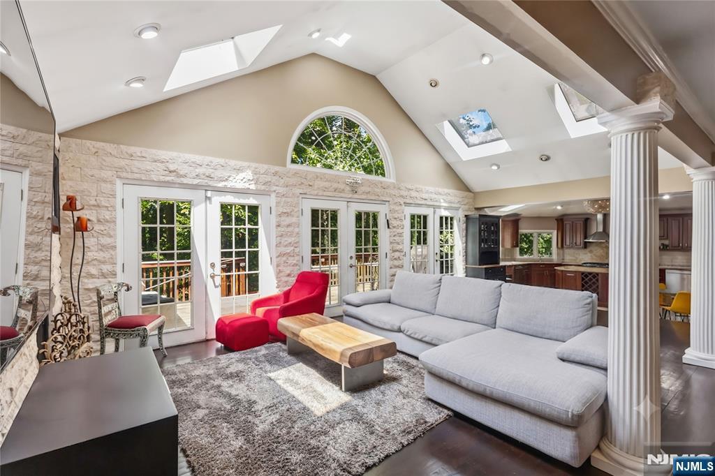 76 Millbrook Circle - Photo 3