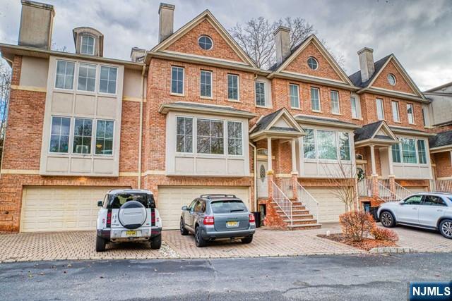 27 Harrington Court - Photo 1