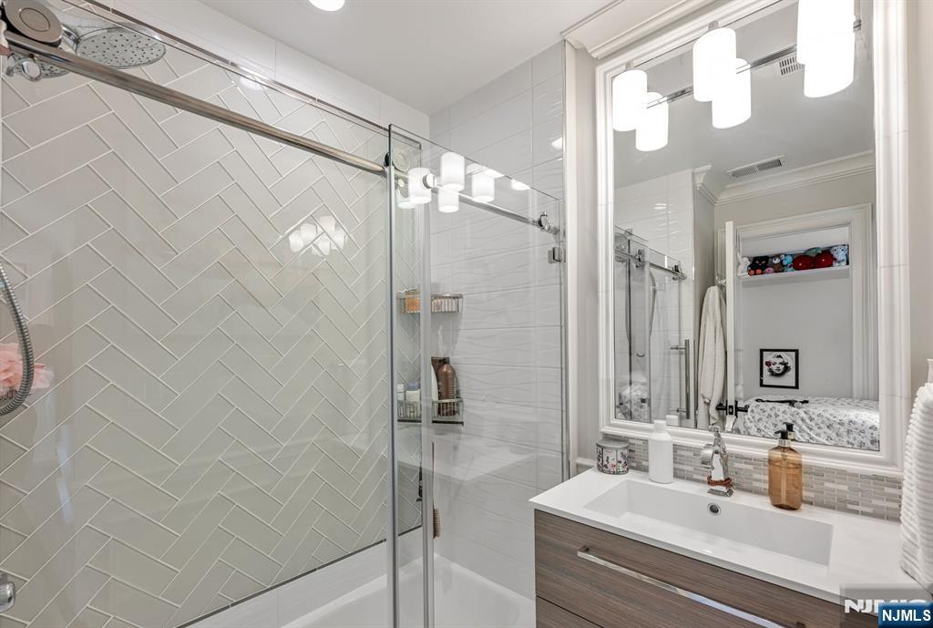 52 Bliss Avenue — photo 23