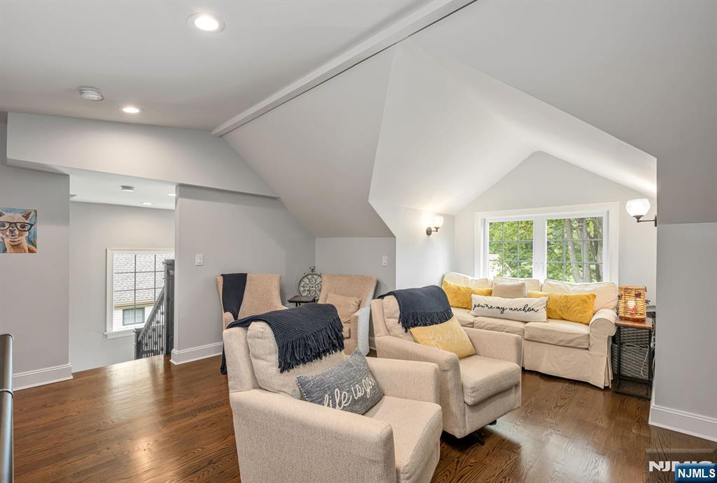 52 Bliss Avenue — photo 28