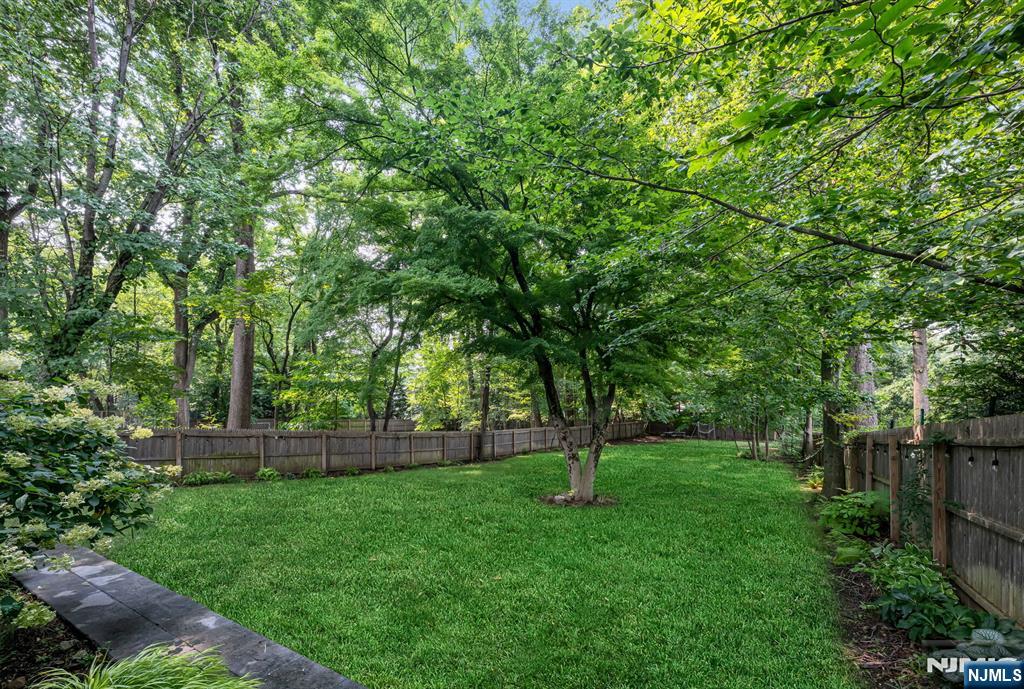 52 Bliss Avenue — photo 37