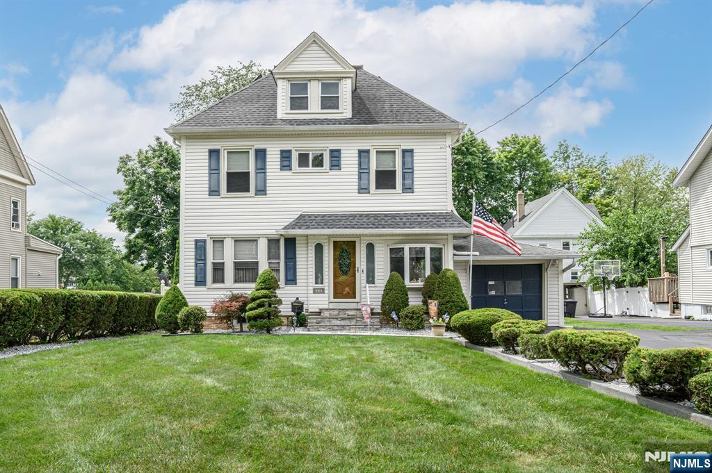 147 Claremont Avenue - Photo 1