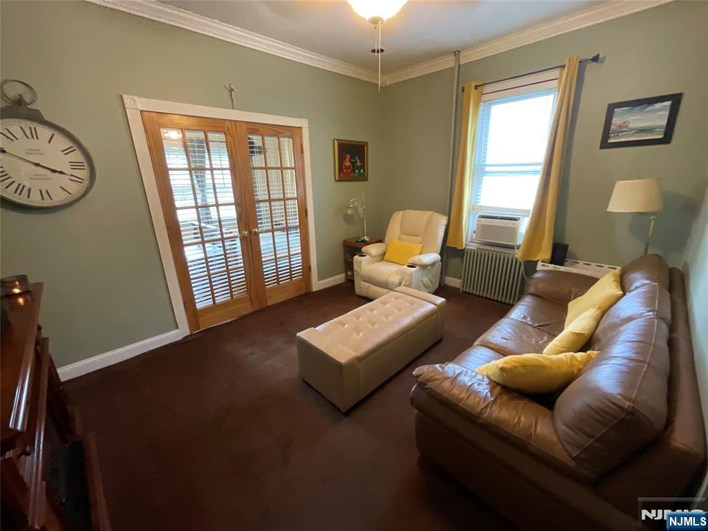 292 Orient Way, Lyndhurst, NJ 07071