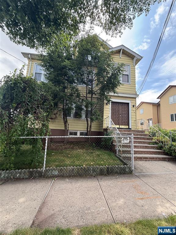 170 Laurel Avenue 3 - Photo 1
