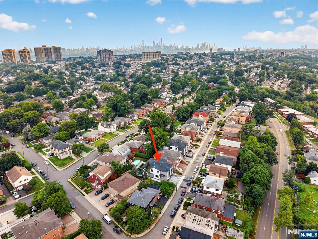 156 Morningside Ln #A, Palisades Park, NJ 07650