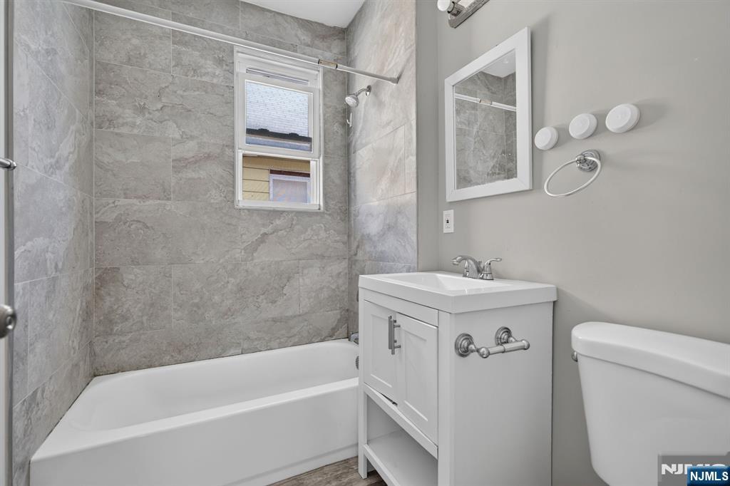 723 Jersey Avenue - Photo 5