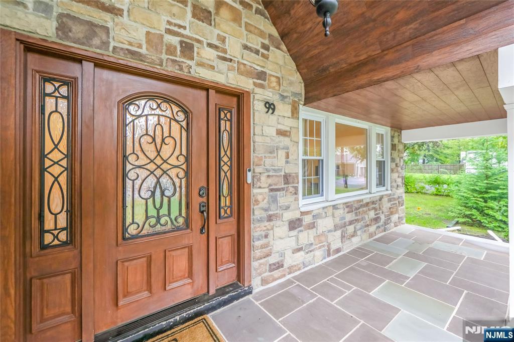99 Lambert Place - Photo 2