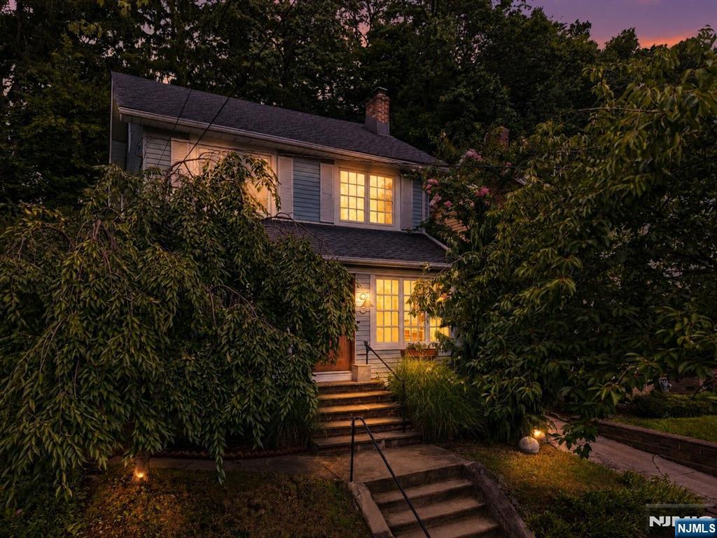 772 Broad Street - Photo 2