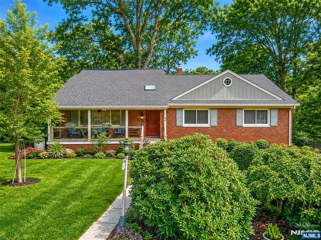 64 Grandview Drive - Photo 1