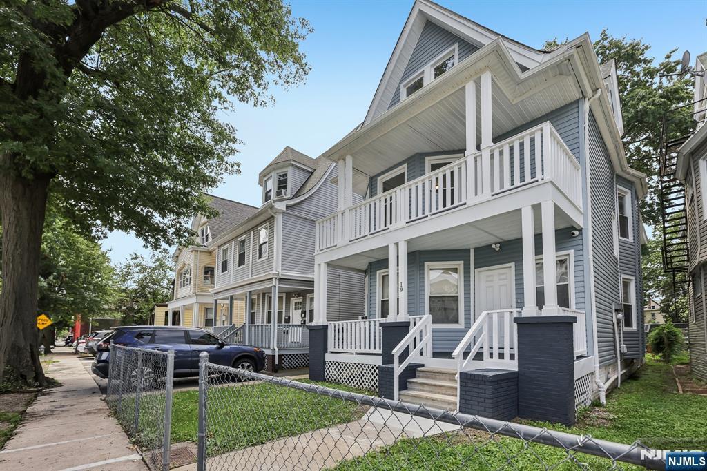 19 Nassau Place - Photo 3