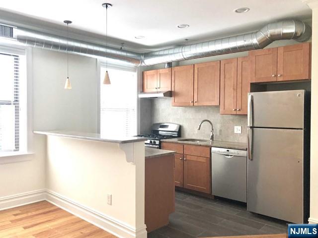 855 Broad Avenue 45 - Photo 1