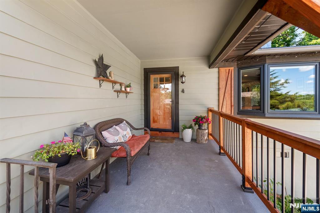 4 Glen Road - Photo 5