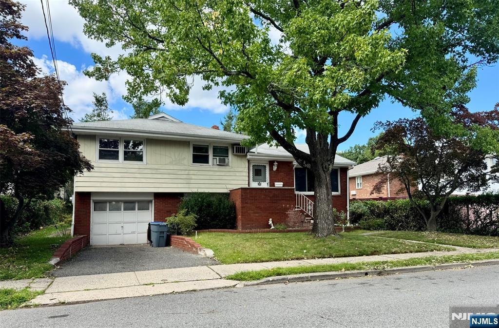 2465 Camner Street - Photo 2