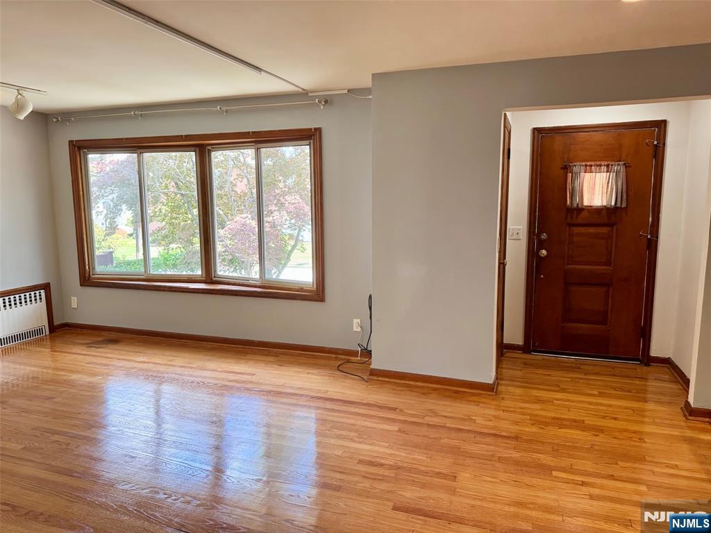 2465 Camner Street - Photo 4