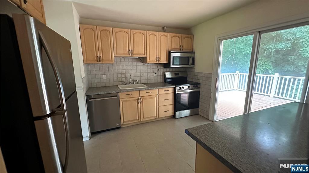 95 Longwood Lake Road - Photo 2