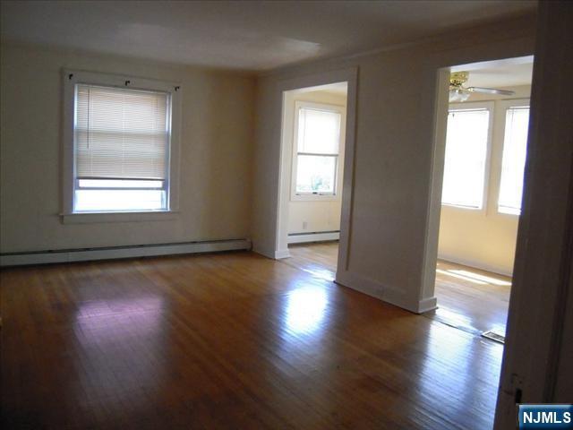 29 Brookfield Road 1st fl - Photo 2