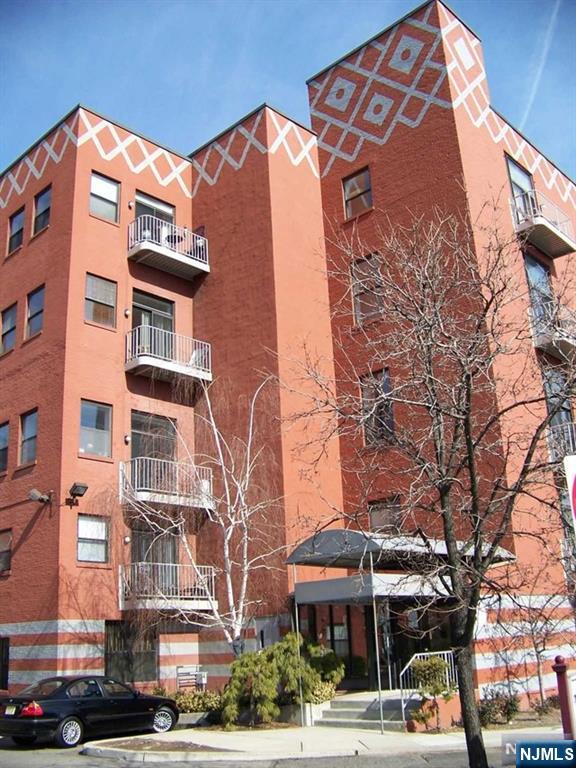 840 River 301 - Photo 1