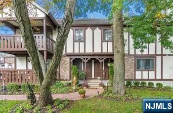 909 Thoreau Court 909 - Photo 1