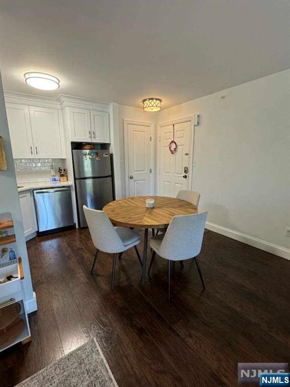 909 Thoreau Court 909 - Photo 4