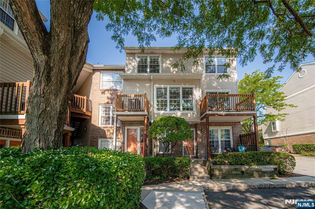 764 Charles Court
