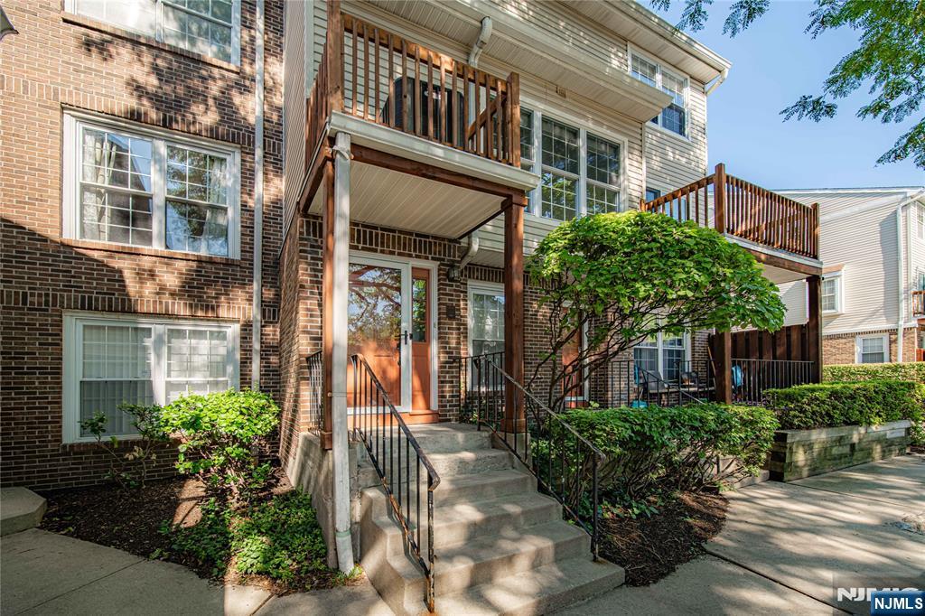 764 Charles Court