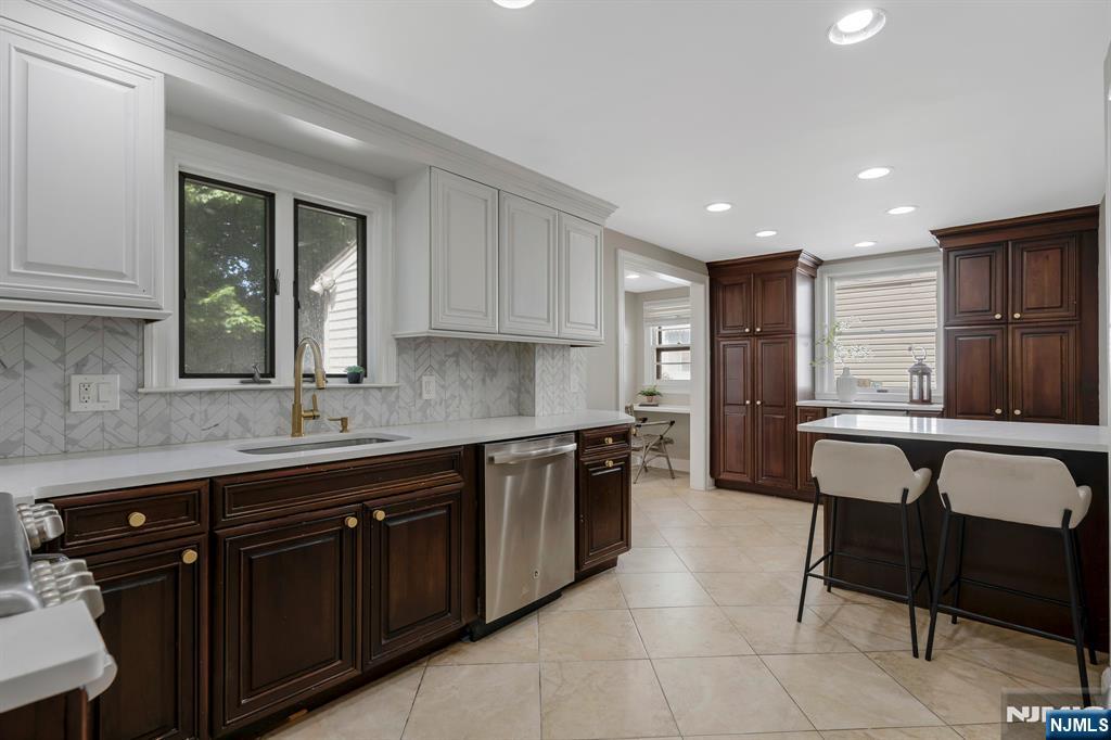 20 W Saddle River Road - Photo 5