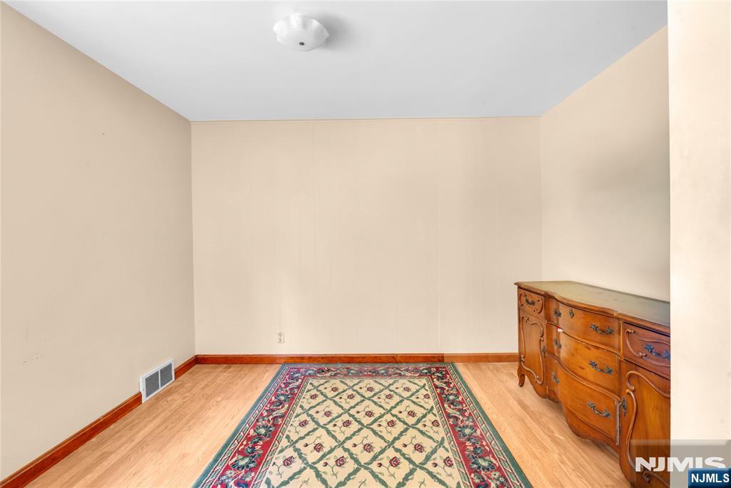 722 7th Street - Photo 5