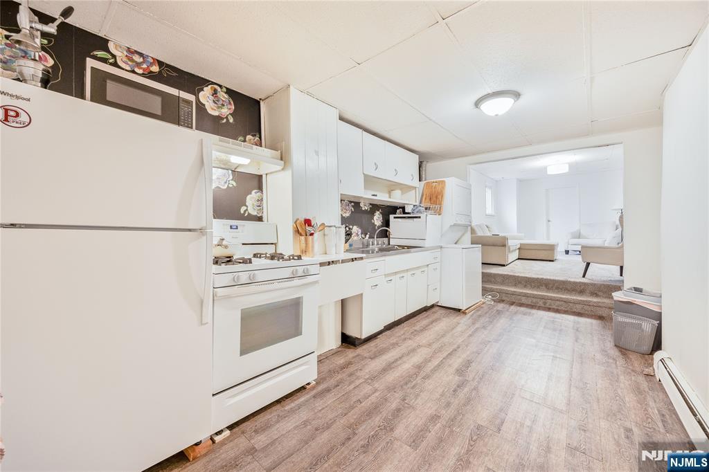 603 Adams Street - Photo 4