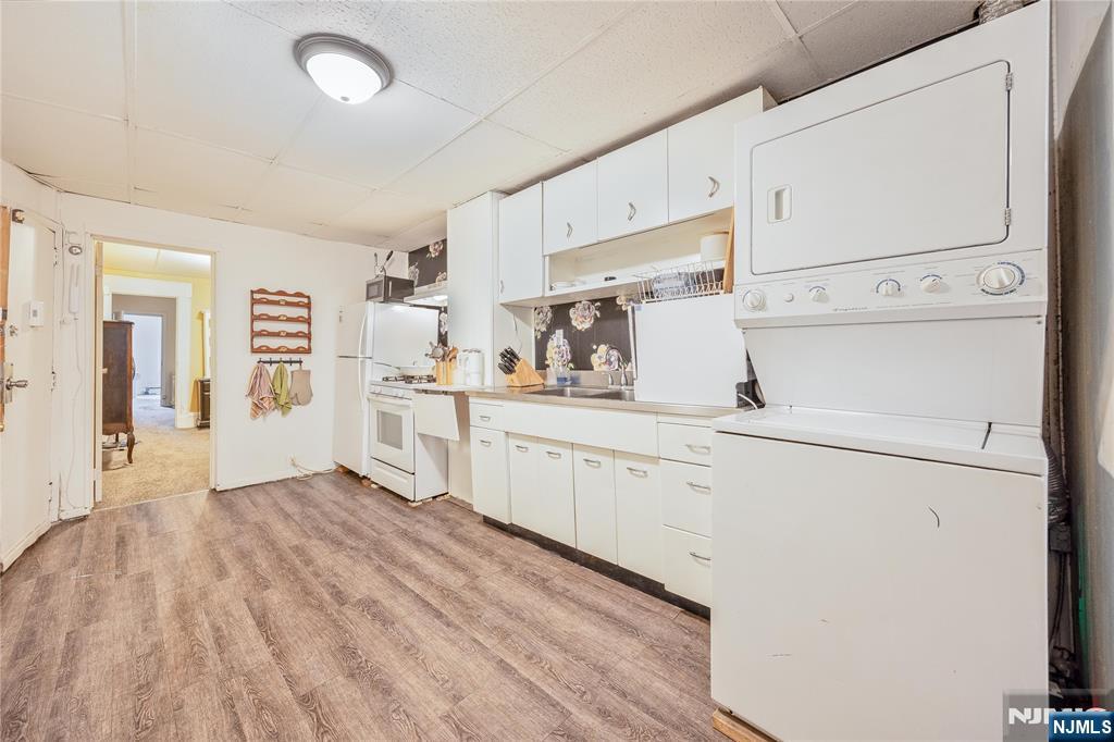 603 Adams Street - Photo 5