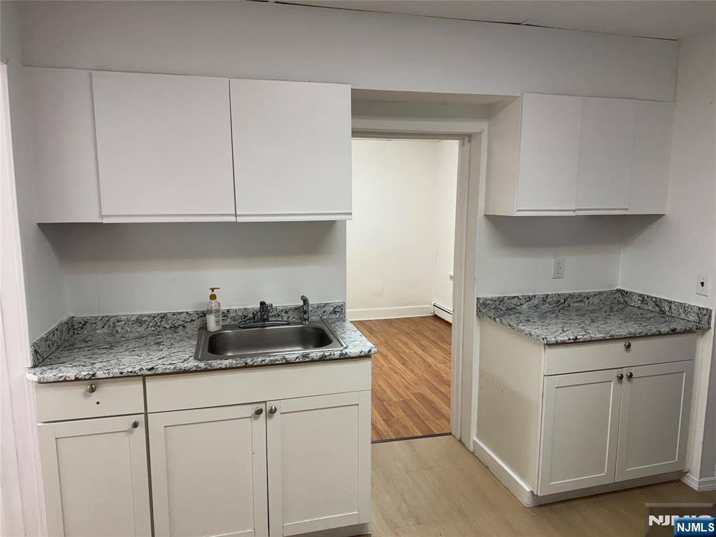 438 Highland Avenue - Photo 4