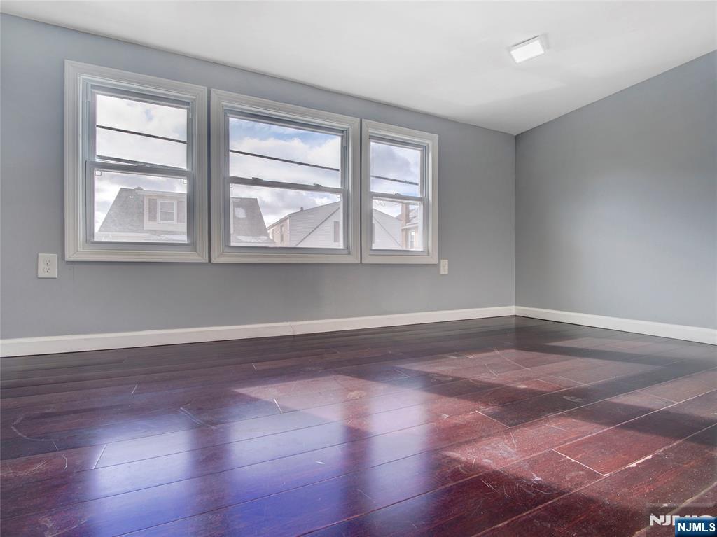156 Crystal Street 1 - Photo 5
