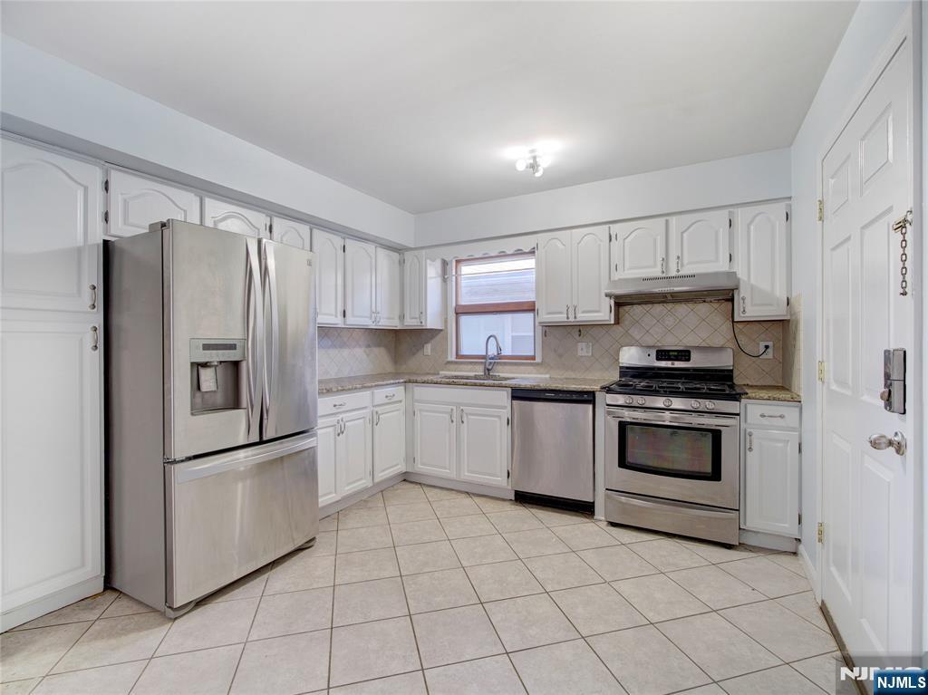 117 Burns Avenue 1 - Photo 2