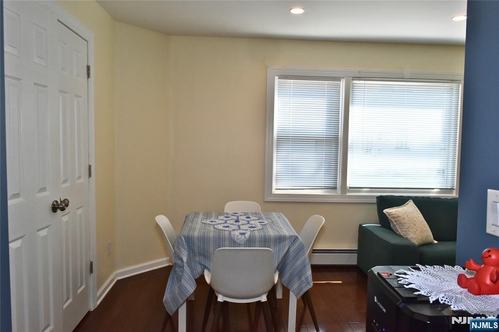 139 Ray Street 1 - Photo 4