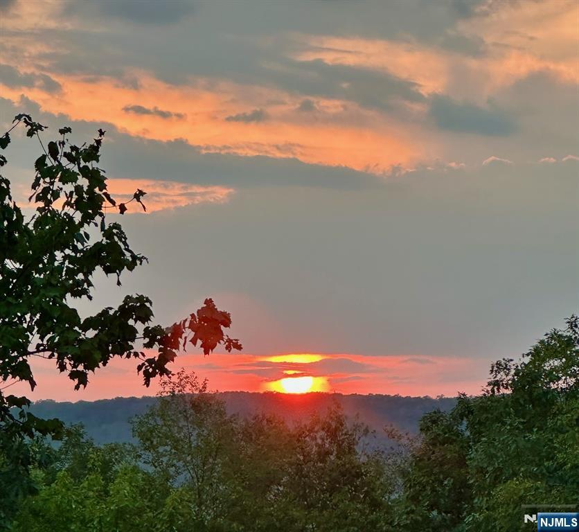2nd image of 738 Ridge Rd, Kinnelon Borough, NJ 07405 | MLS# 26029973