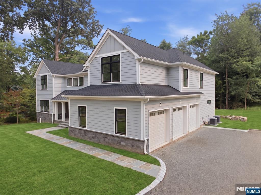 Photo 2 of Single family home for sale at 531 Track Ln, River Vale, NJ 07675 | MLS# 26029981 | Listing updated on 2026-09-18