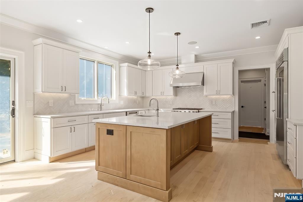 Photo 4 of Single family home for sale at 531 Track Ln, River Vale, NJ 07675 | MLS# 26029981 | Listing updated on 2026-09-18