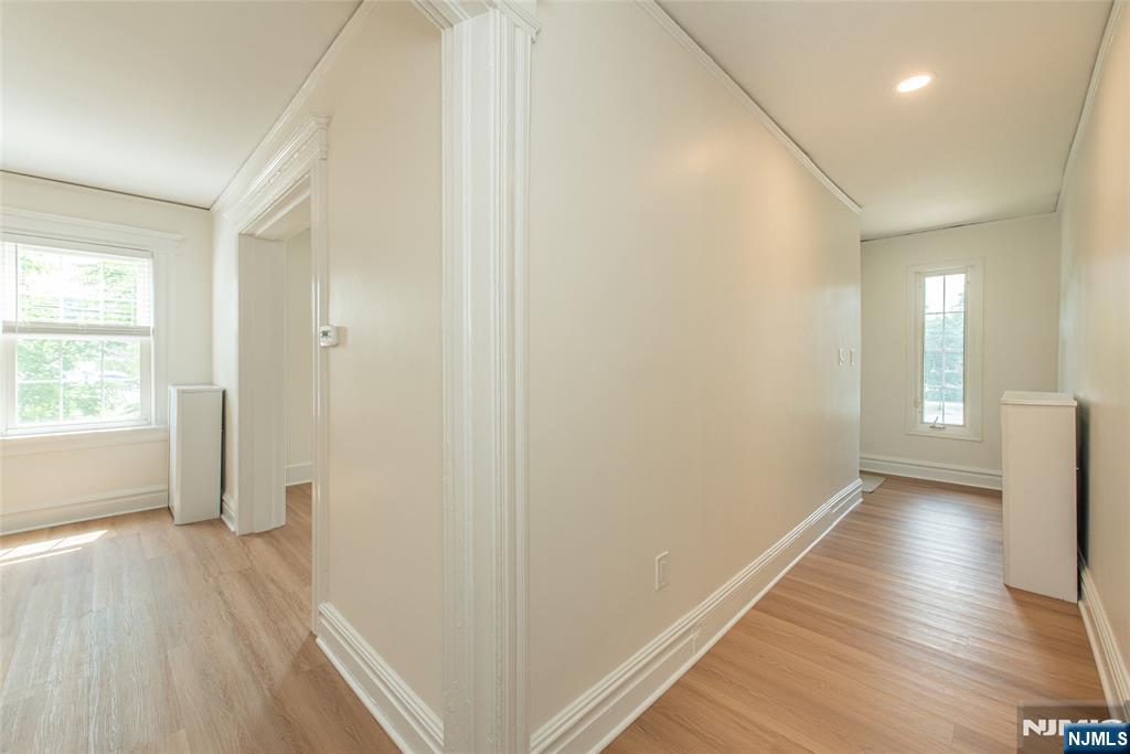 160 Bloomfield Avenue B - Photo 3