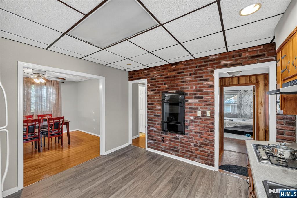130 Rowland Avenue - Photo 4
