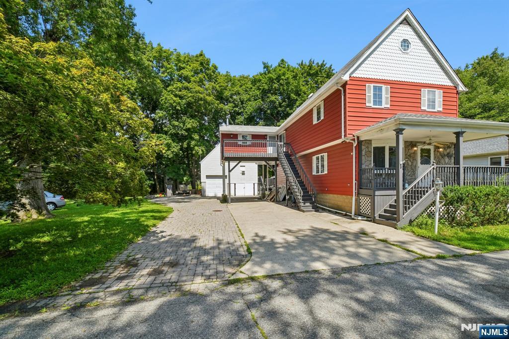 26 Grandview Avenue - Photo 1