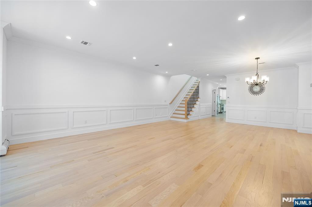 529 Lincoln Street B - Photo 3