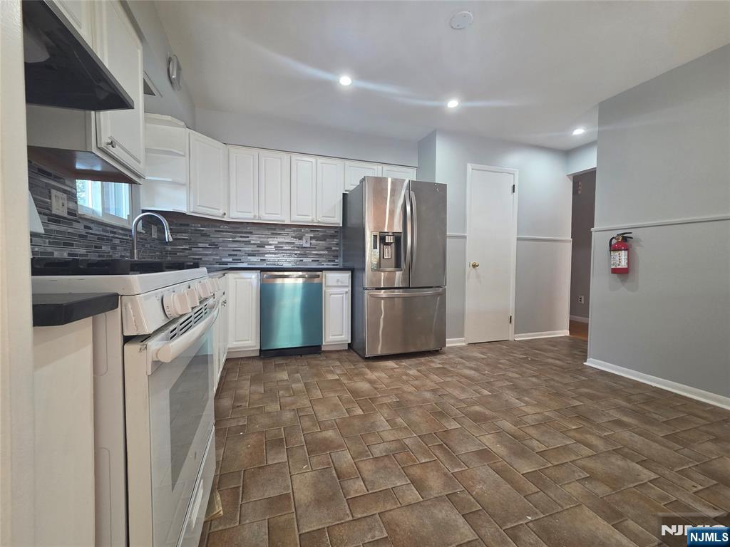 1229 Inwood Terrace - Photo 3