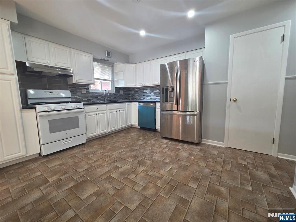 1229 Inwood Terrace - Photo 4