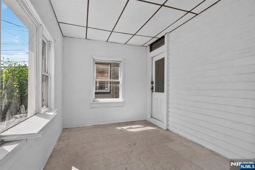 239-241 17th Avenue - Photo 3