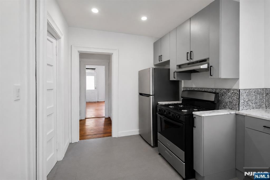 239-241 17th Avenue - Photo 5