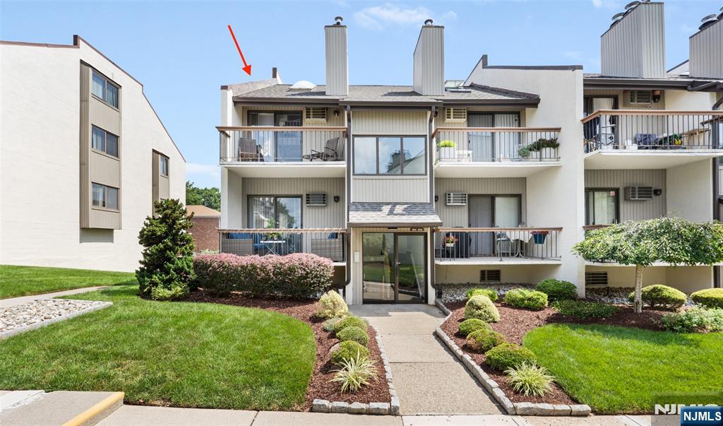 102 West Ridge Mews - Photo 2