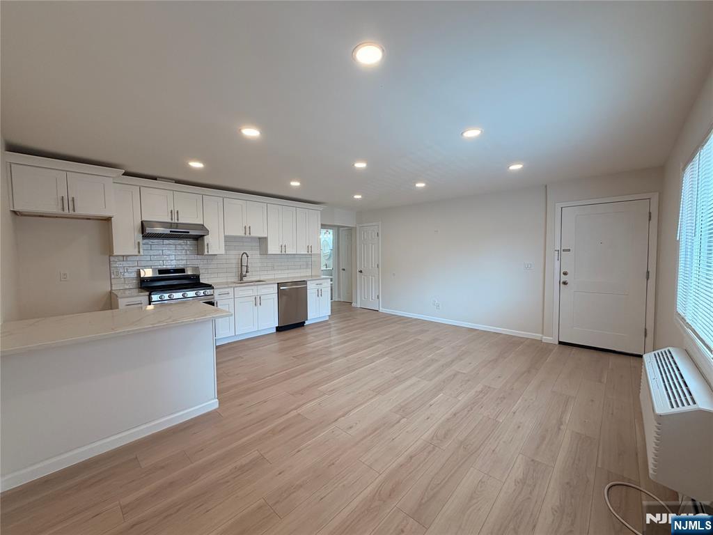 291 Garibaldi Avenue #21 - Photo 2