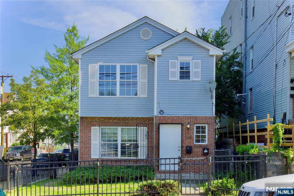 586 15th Avenue - Photo 1