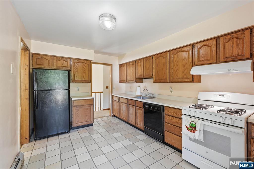 5 Apshawa Cross Road