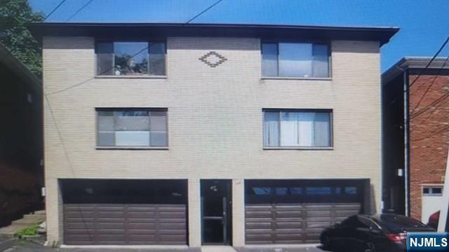 181 Palisade Avenue 3A - Photo 1