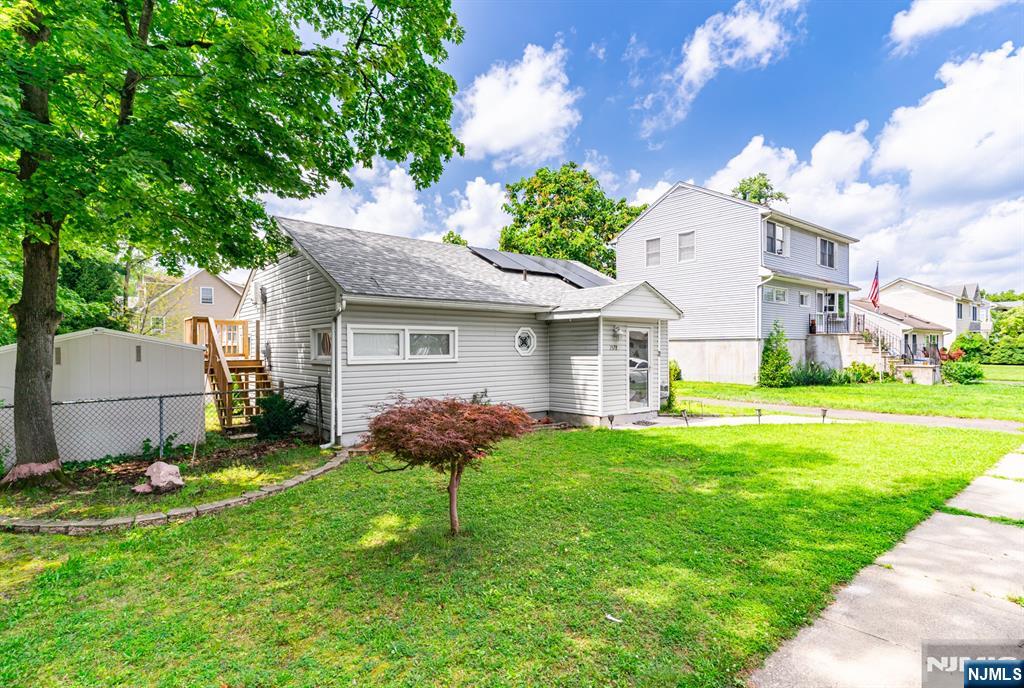 1528 Washington Avenue - Photo 3